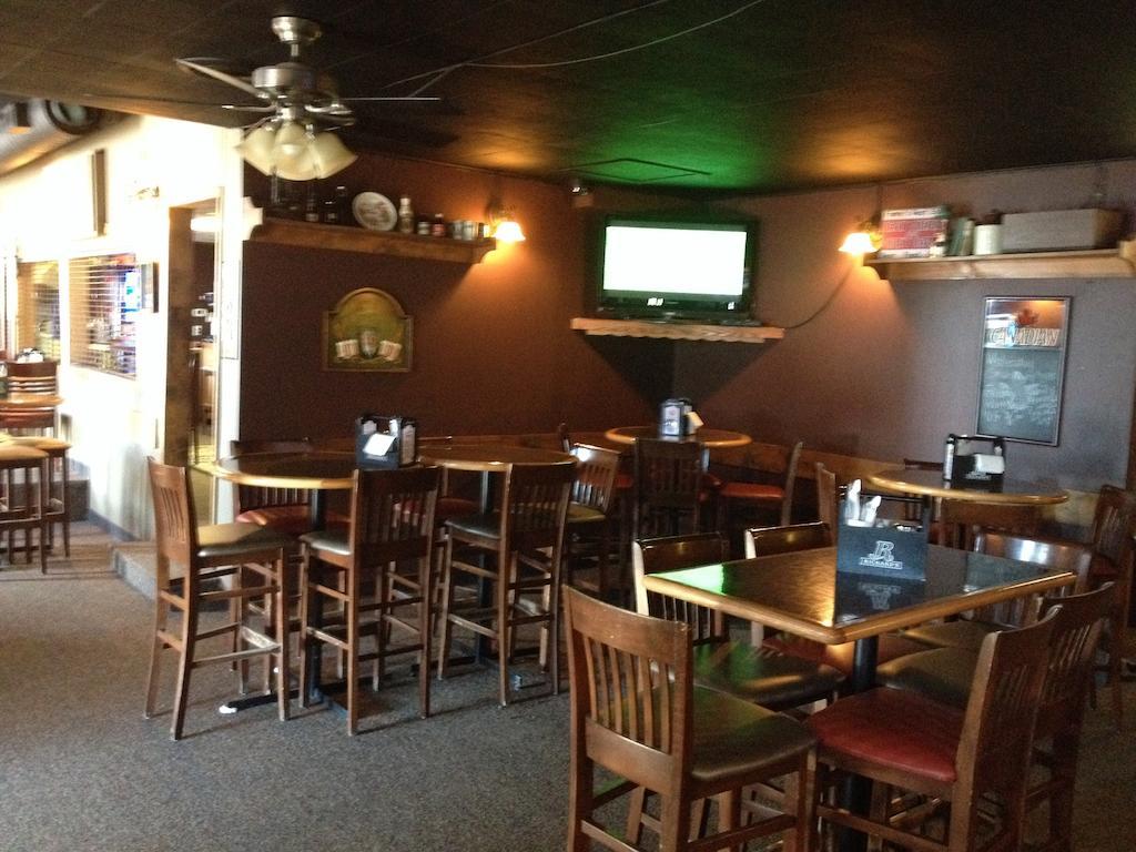 Chubby'S Bar & Motel Belle Plaine Екстер'єр фото